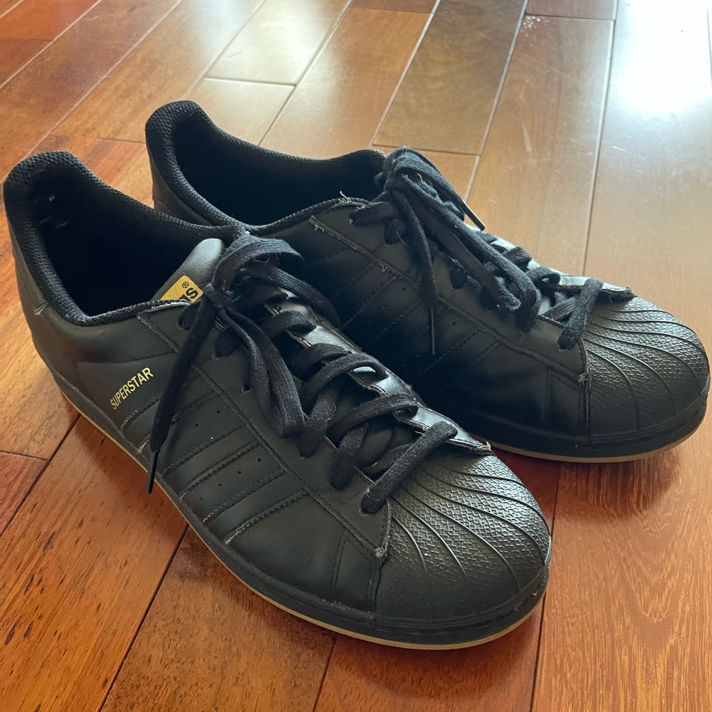 Adidas Superstar Sneakers
